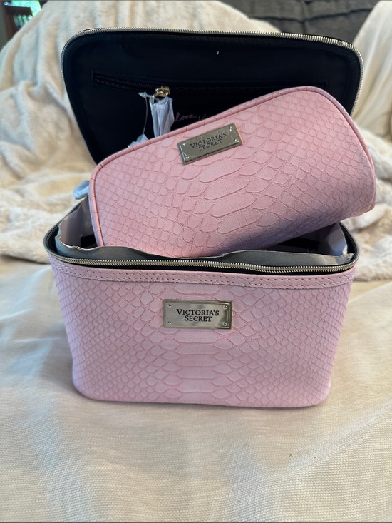 Victoria's Secret Handbags - Victoria's Secret Pink Textured Cosmetic Travel Case Set